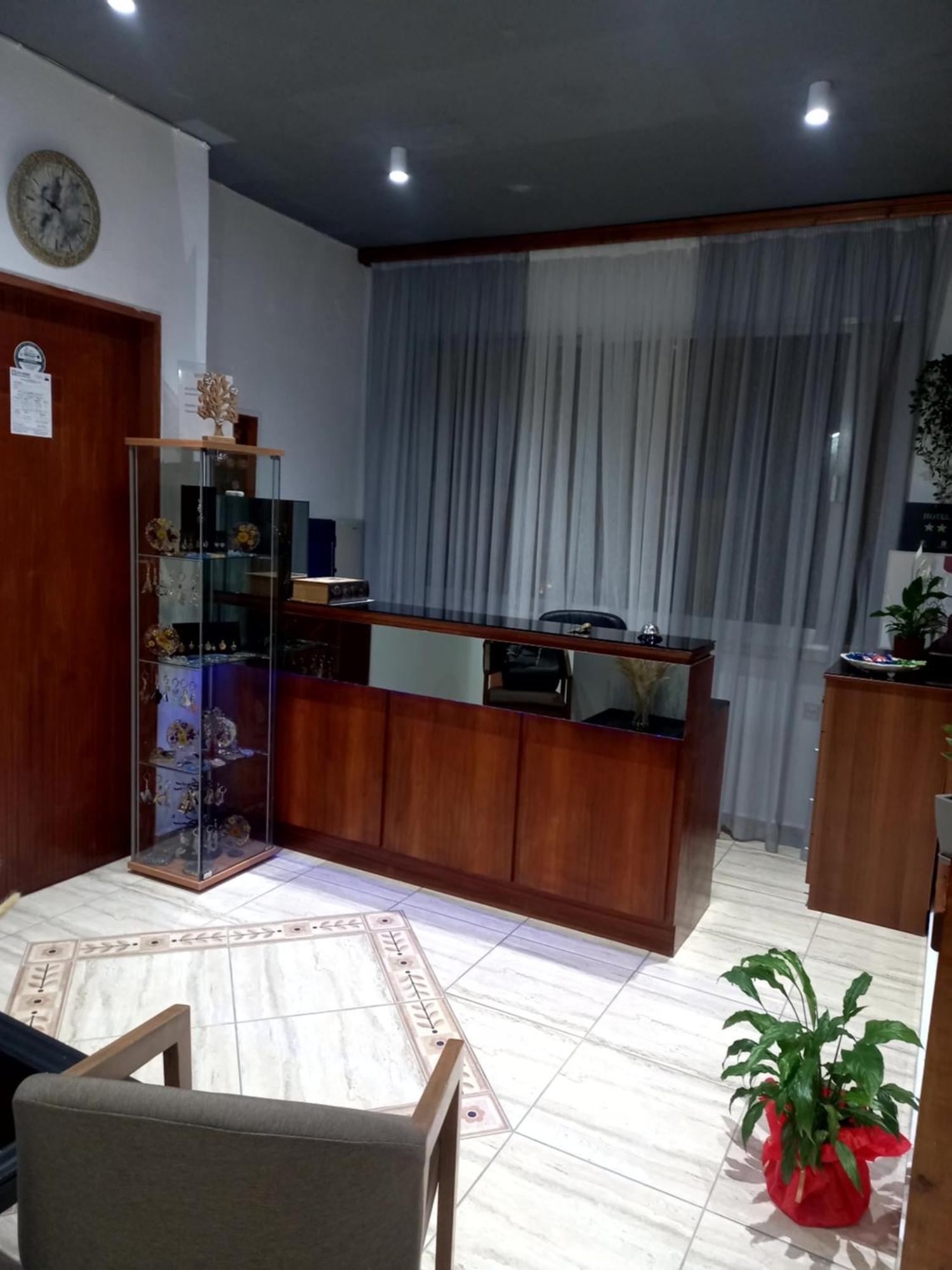 Hotel Tainaro Loutra Edipsou  Ngoại thất bức ảnh