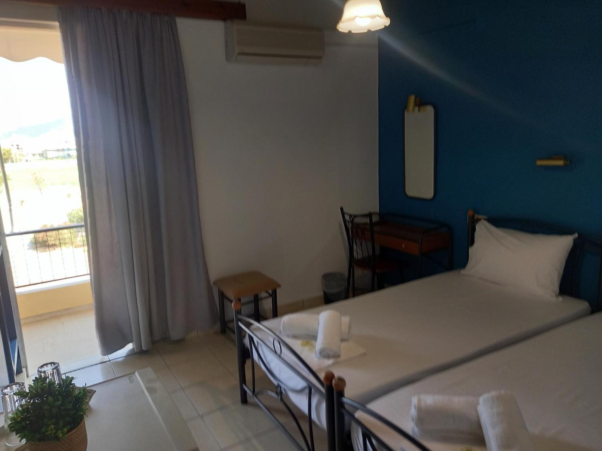 Hotel Tainaro Loutra Edipsou  Ngoại thất bức ảnh